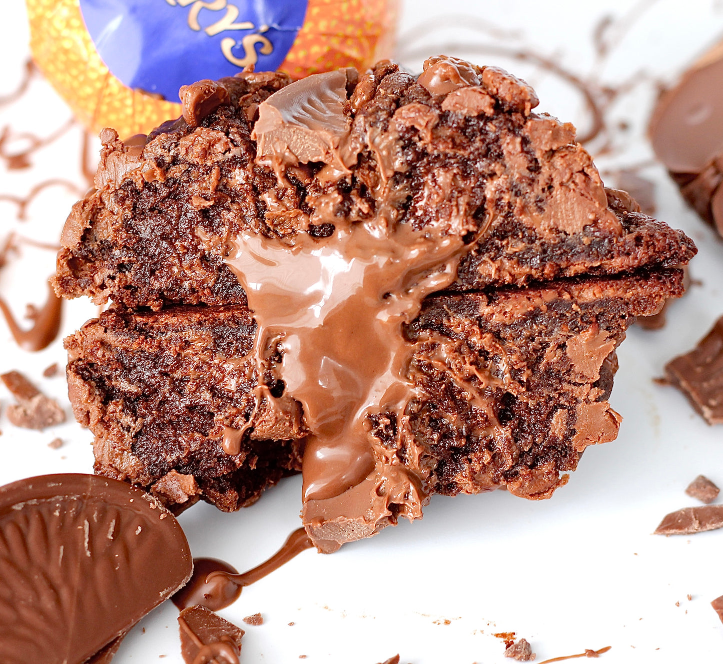 The Not Terry’s…Mine – Zesty New York style Christmas cookie with Belgian chocolate chips and a Terry’s Chocolate Orange segment. A unique and indulgent postal cookie for gifting.